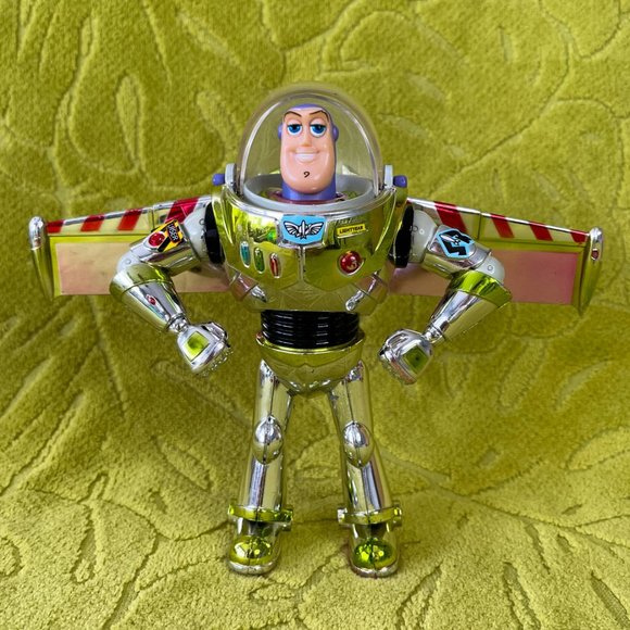 Disney on Ice Metallic Chrome Pixar Buzz Lightyear Toy Story Rare Action Figure - Picture 1 of 10